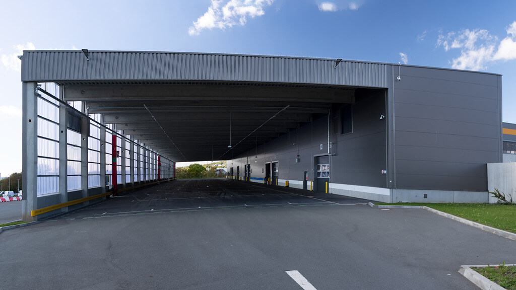 Verteilzentrum mit Büro- und Sozialflächen für Onlinehändler - Kienbaum Bau-Projekt